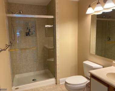 4014 Crawford Ct - Photo Thumbnail 10