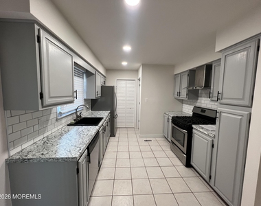 32 Carver Street - Photo Thumbnail 2