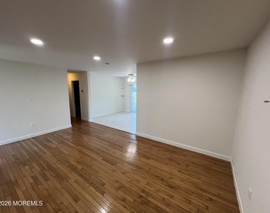 32 Carver Street - Photo Thumbnail 5
