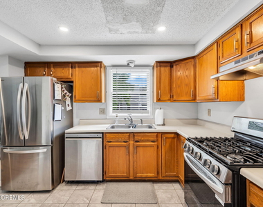 22 Compass Lane - Photo Thumbnail 19