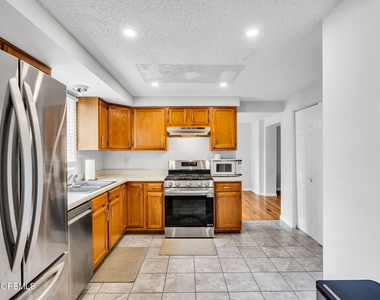 22 Compass Lane - Photo Thumbnail 20