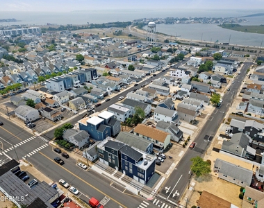 1011 W Central Avenue - Photo Thumbnail 1