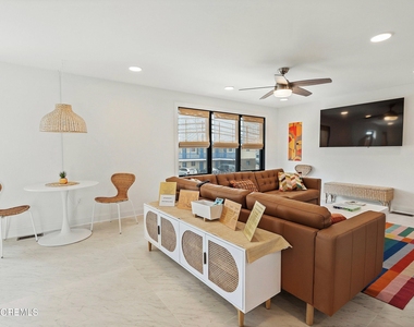 1011 W Central Avenue - Photo Thumbnail 12