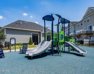 1502 Arose Lane - Photo Thumbnail 43