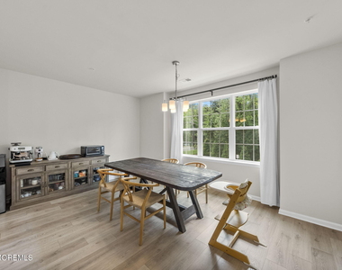 1502 Arose Lane - Photo Thumbnail 35