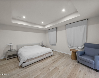 1502 Arose Lane - Photo Thumbnail 11