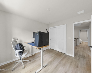 1502 Arose Lane - Photo Thumbnail 23