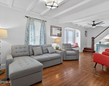 82 Franklin Avenue - Photo Thumbnail 6