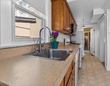 82 Franklin Avenue - Photo Thumbnail 16