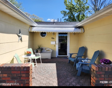 6 Burns Court - Photo Thumbnail 1
