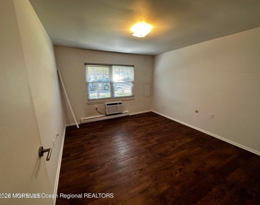 106 E Edinburgh Lane - Photo Thumbnail 31