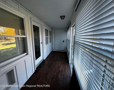 106 E Edinburgh Lane - Photo Thumbnail 10