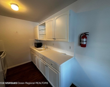 106 E Edinburgh Lane - Photo Thumbnail 14