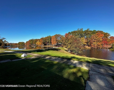 106 E Edinburgh Lane - Photo Thumbnail 8