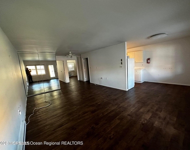 106 E Edinburgh Lane - Photo Thumbnail 24