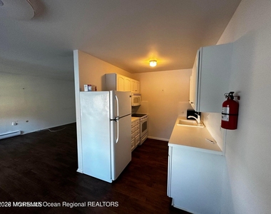106 E Edinburgh Lane - Photo Thumbnail 15