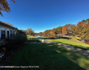 106 E Edinburgh Lane - Photo Thumbnail 7