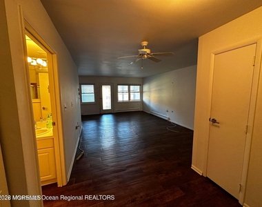106 E Edinburgh Lane - Photo Thumbnail 19