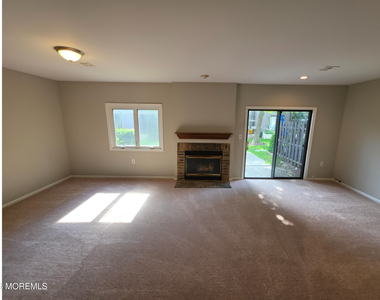283 Plum Drive - Photo Thumbnail 3