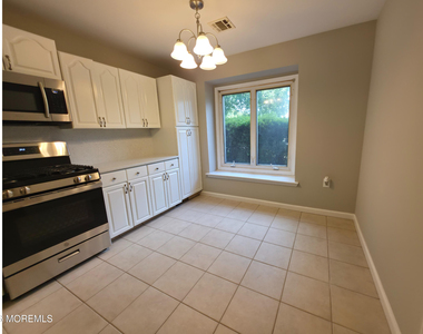 283 Plum Drive - Photo Thumbnail 2