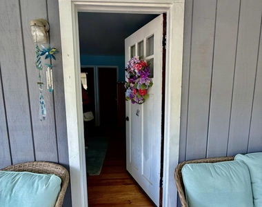 429 Tappan Street - Photo Thumbnail 2