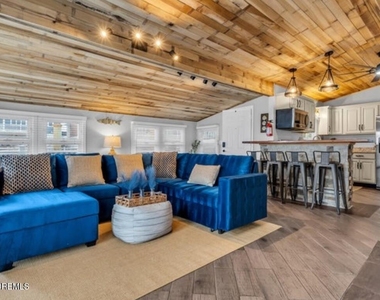 129 Jeteemale Drive - Photo Thumbnail 7