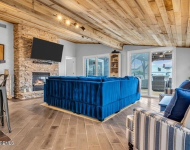 129 Jeteemale Drive - Photo Thumbnail 8