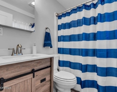 129 Jeteemale Drive - Photo Thumbnail 12