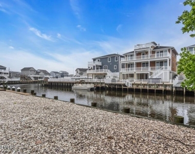 129 Jeteemale Drive - Photo Thumbnail 4