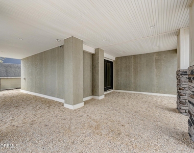104 Lawrence Drive - Photo Thumbnail 28