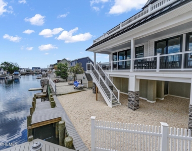 104 Lawrence Drive - Photo Thumbnail 32