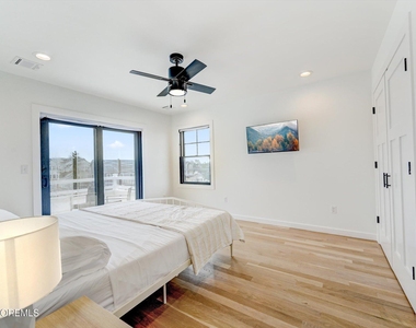 104 Lawrence Drive - Photo Thumbnail 14
