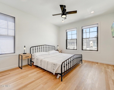 104 Lawrence Drive - Photo Thumbnail 11