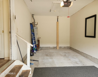 21 Timberline Drive - Photo Thumbnail 20