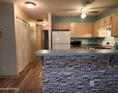 21 Timberline Drive - Photo Thumbnail 4