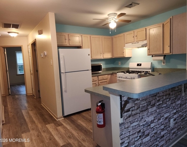 21 Timberline Drive - Photo Thumbnail 5