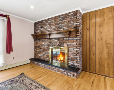 603 Carol Avenue - Photo Thumbnail 5