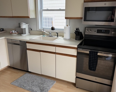 1105 N Ocean Avenue - Photo Thumbnail 15