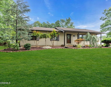 819 Harmony Road - Photo Thumbnail 5