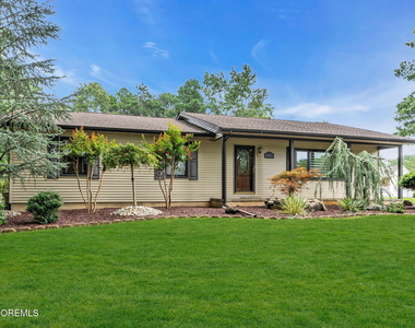 819 Harmony Road - Photo Thumbnail 2