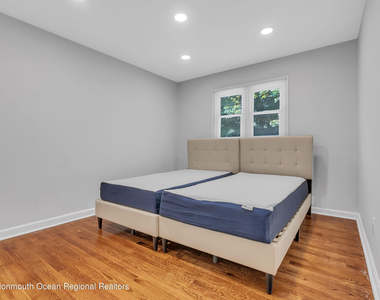 224 Cedar Street - Photo Thumbnail 15