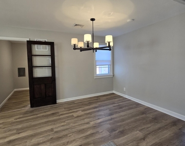 554 Lillie Road - Photo Thumbnail 5