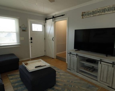 117 Philadelphia Avenue - Photo Thumbnail 5