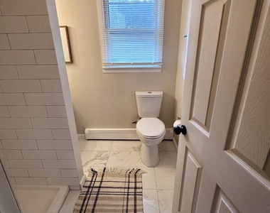 335 Elizabeth Avenue - Photo Thumbnail 11