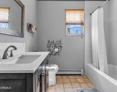 12 Jacobson Street - Photo Thumbnail 18