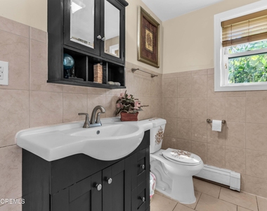 12 Jacobson Street - Photo Thumbnail 9