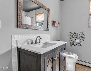 12 Jacobson Street - Photo Thumbnail 17