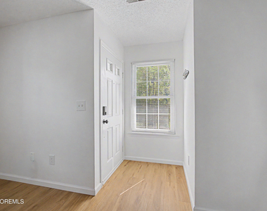 15 Nashville Court - Photo Thumbnail 3