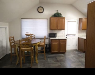 20212 E Pecan Lane - Photo Thumbnail 9
