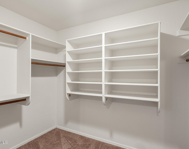 7936 W Taro Lane - Photo Thumbnail 14